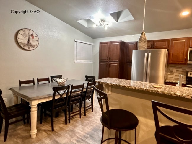 Photo - 3108 Moonbeam Cir S