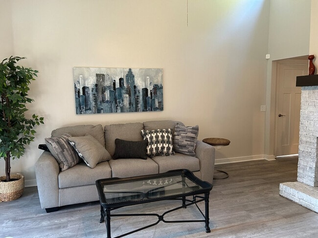 Photo - 1565 Pinebreeze Dr Unit ID1289335P