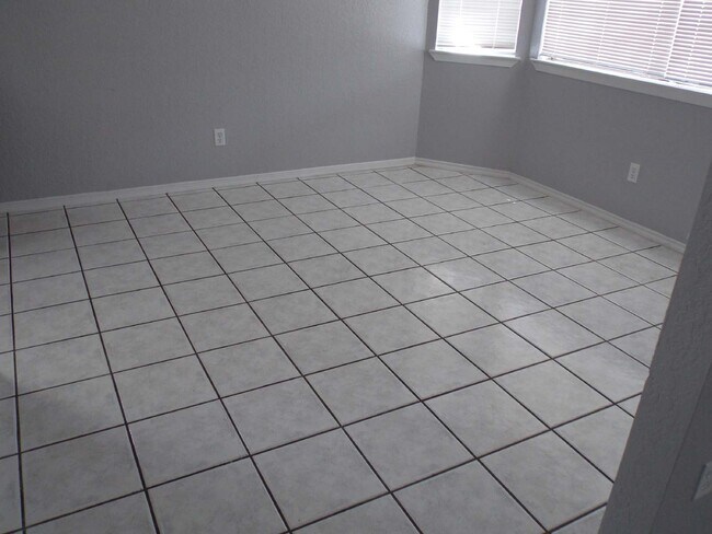 Photo - 1525 Bob Smith Dr