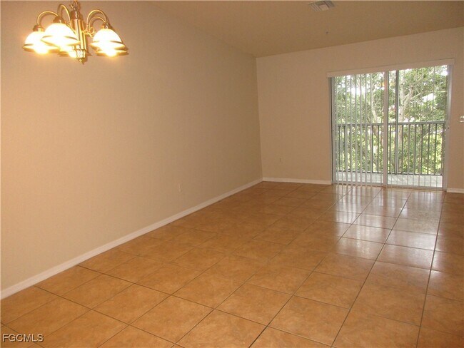 Photo - 1328 SE 8th Ave Unit 202