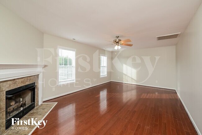 Photo - 6072 Birkdale Dr