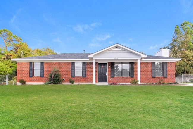 Building Photo - Charming 3 Bedroom Brick Ranch Home in Hephzibah, GA