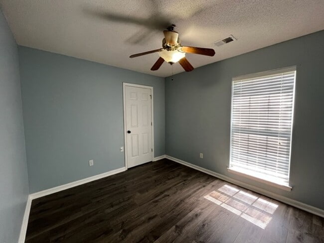 Photo - Renovated 3 Bedroom 2 Bath Home for Rent!!