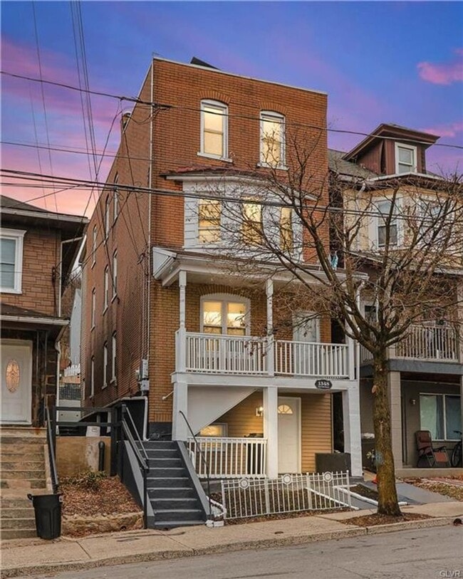 Building Photo - 1348 E 6th St Unit 2 Rental
