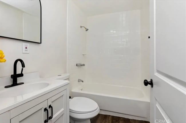 Photo - 1152 Miller Ave
