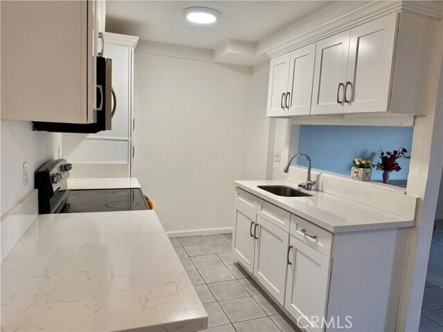 Photo - 1735 E Washington St Unidad G12