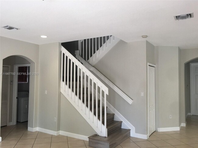 Photo - 14512 SW 10th St