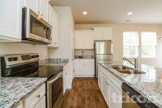 Photo - 701 Jackson Ct