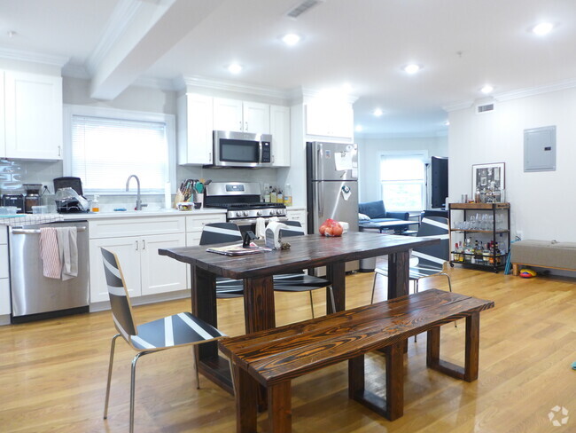 Building Photo - 6 Ridgemont St Unit 2 Rental