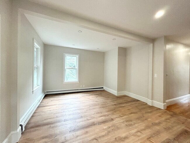 Photo - 102 Buttonwood St Unit 3