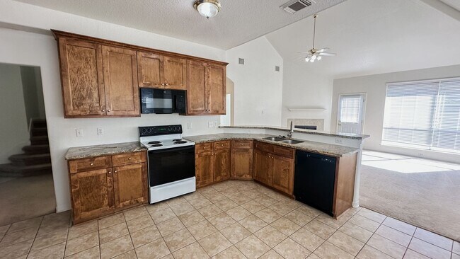 Photo - Spacious Two-Story Home Near Lake Conroe w...
