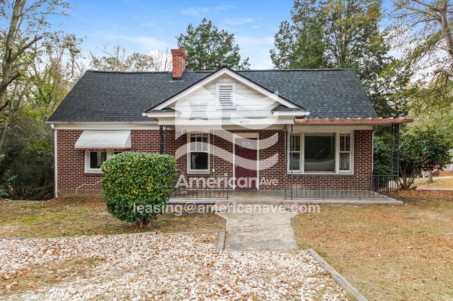 Building Photo - 4213 Ridgewood Ave