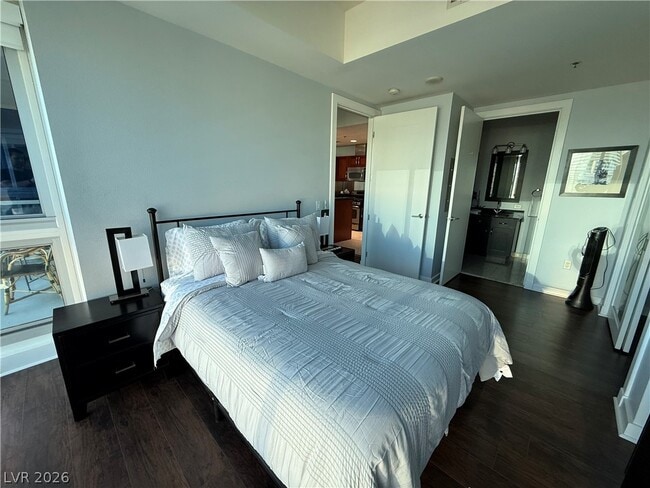Photo - 4525 Dean Martin Dr Unit 1801