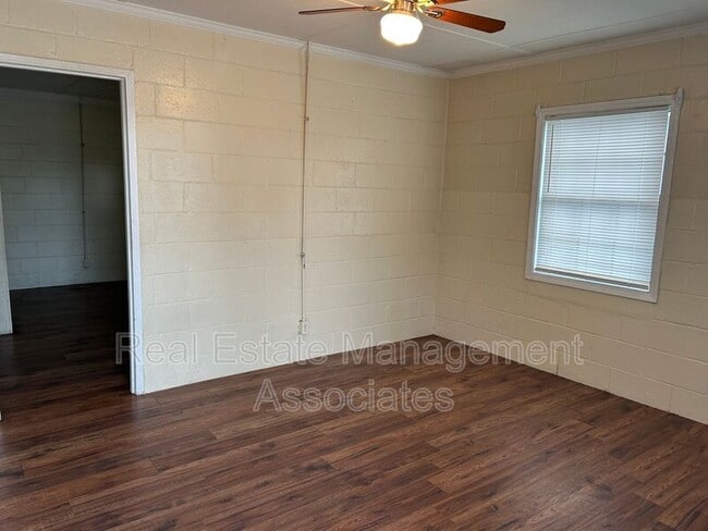 Photo - 909 Cleveland St