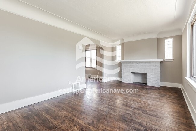 Photo - 6155 Yorkshire Rd