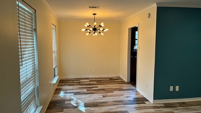 Photo - 8070 Kimberlin Dr S