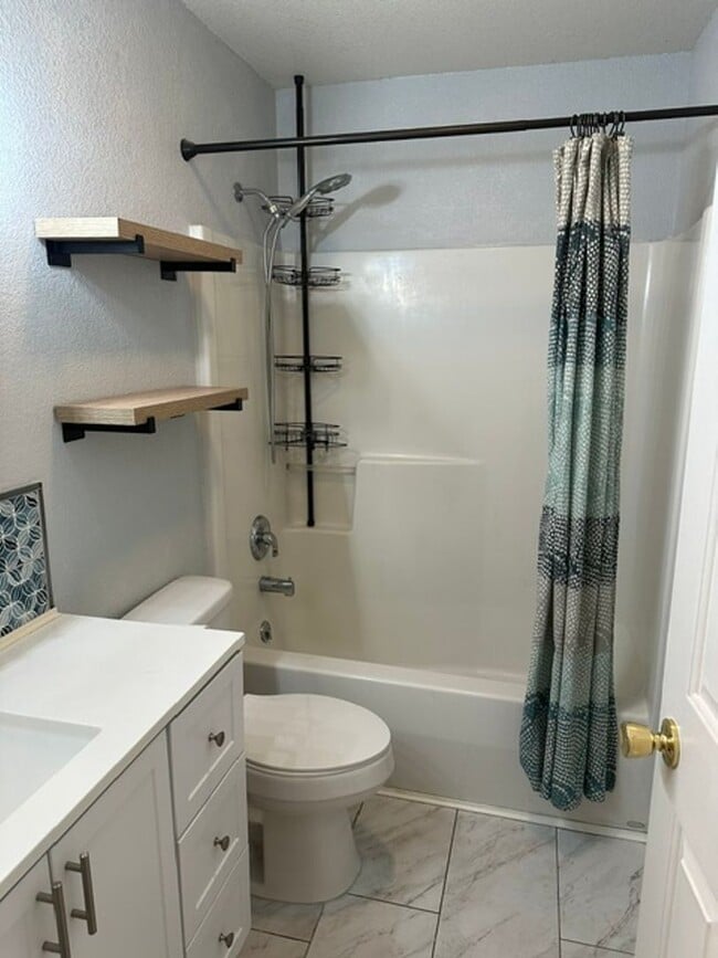 Photo - 2302 Leo Ave