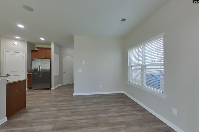 Photo - 437 Eastfair Dr
