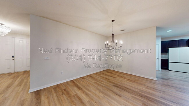 Photo - 2704 Daylily Ln