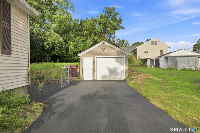 Photo - 109 Johnson St