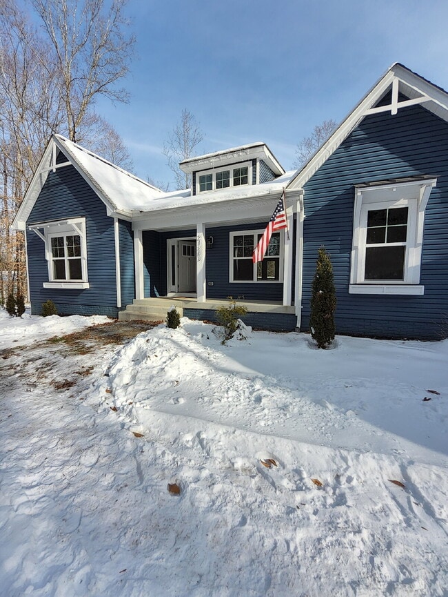 Building Photo - 21283 Port Rapids Rd