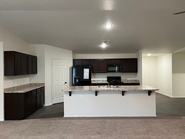 Photo - 5 BEDROOM HOME!