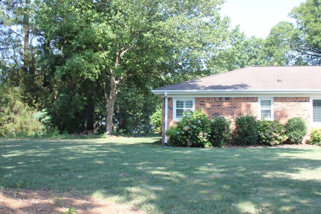 Photo - Beautiful Single Family Home in Great Neck Estates