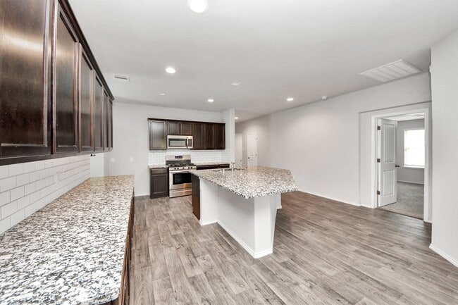 8302 Rose Petals Ln