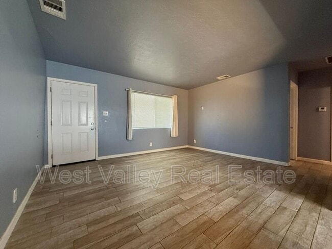 Photo - 718 Pierce St