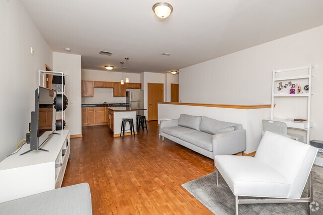 2BR, 2BA - 1,143SF - Living Room