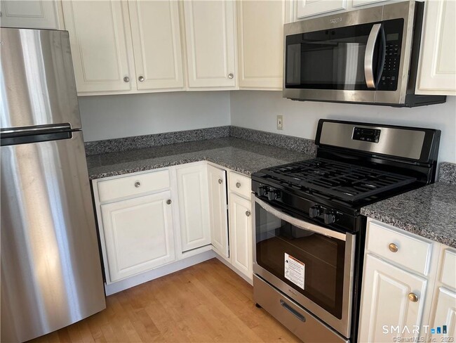 Photo - 50 Mencel Cir Unit C