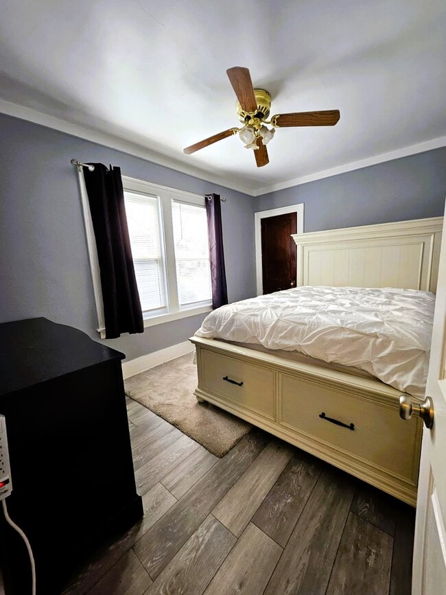 Photo - 429 S Kenwood Ave