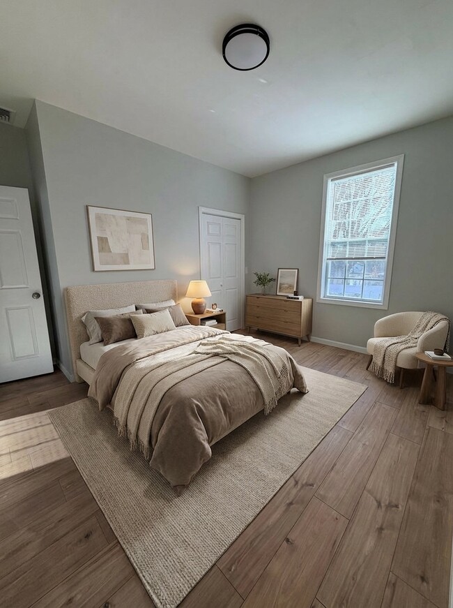 Photo - 17 Metcalf Ave