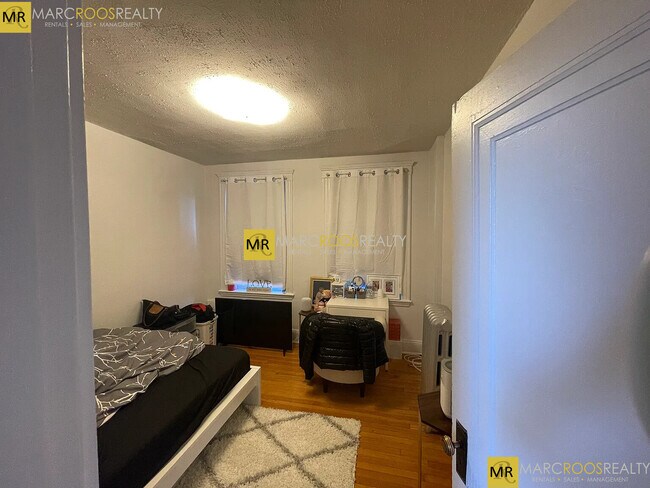 Photo - 39 Chester St Unit 2