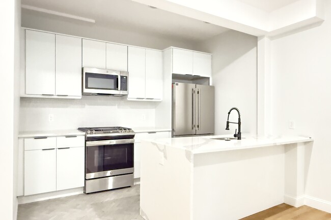 Photo - 76 Webster St Condominio