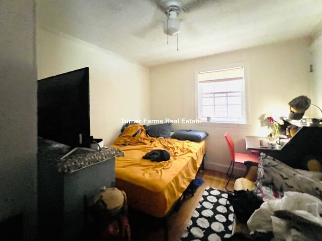 Photo - 76 College Ave Unit R