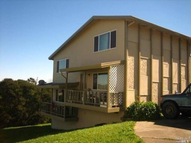 Building Photo - 142 Harrier Ave Rental