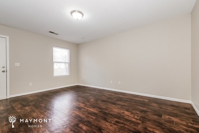Photo - 10719 Bristol Terrace