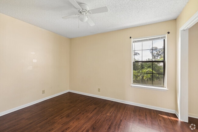 2BR, 1.5BA - 928SF - Bedroom 2