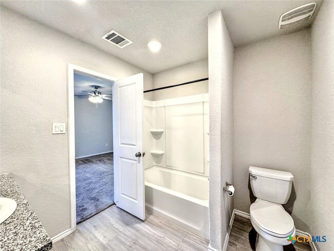 Photo - 506 Blue Stem Rd