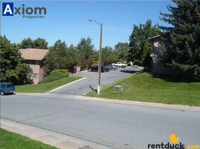 2119 Marigold St Unidad Syringa Terrace Apartments