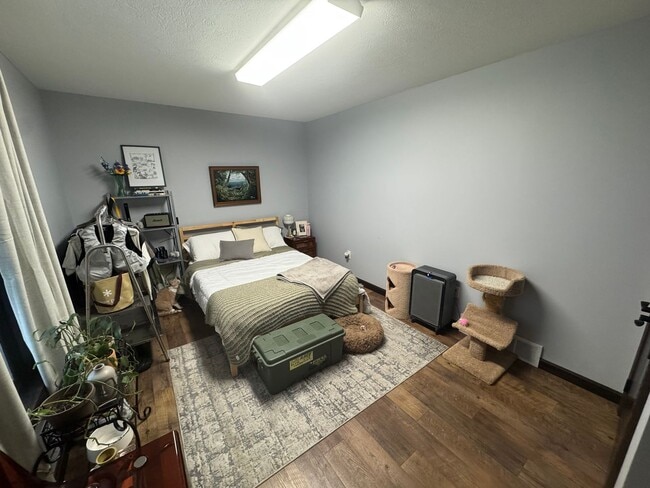 Photo - 236 S Market St Unit 236 back