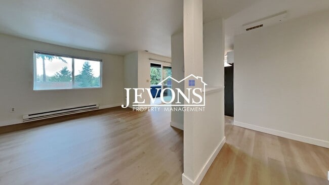 Photo - 2076 E 56th St Unit E3