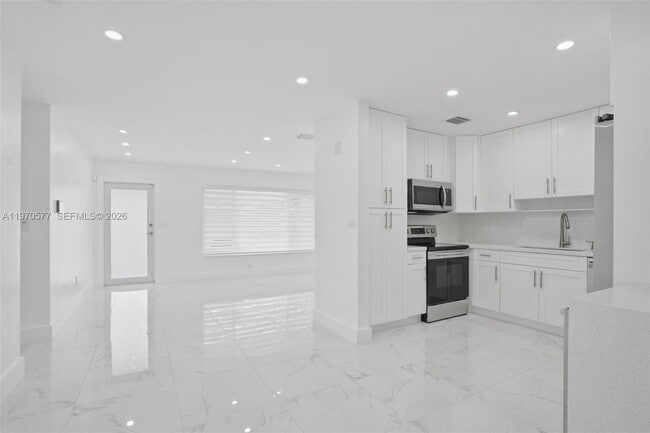 Photo - 5521 SW 104th Ave