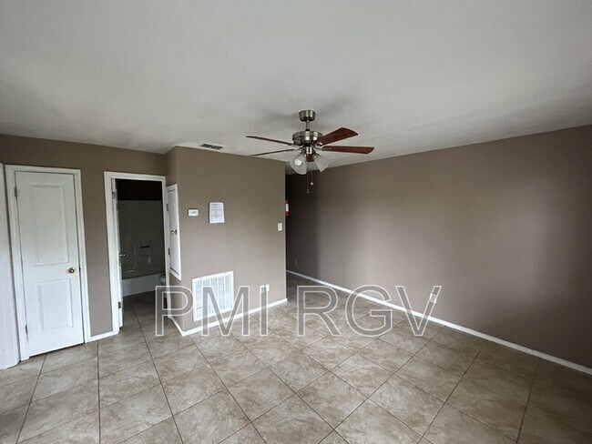 Photo - 1803 Washington Ave Unit 4