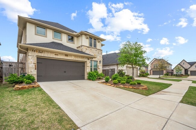 Building Photo - 4106 Sherman Oak Ln