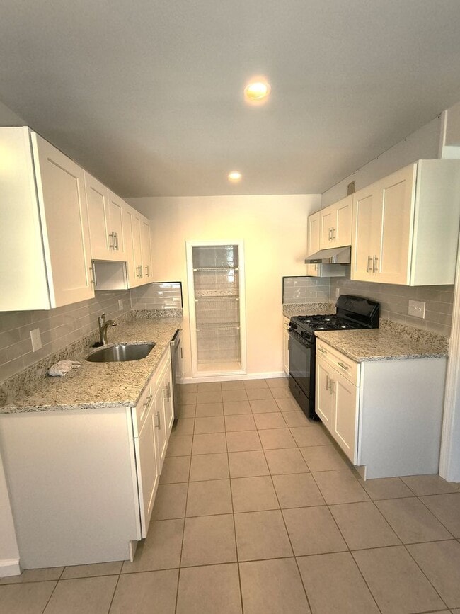 Photo - 26 Main St Unidad 3