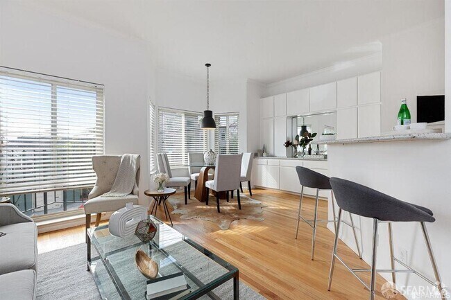 Building Photo - 1089 De Haro St Rental