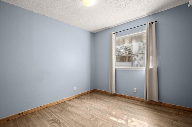 Photo - 5402 Brompton Cir