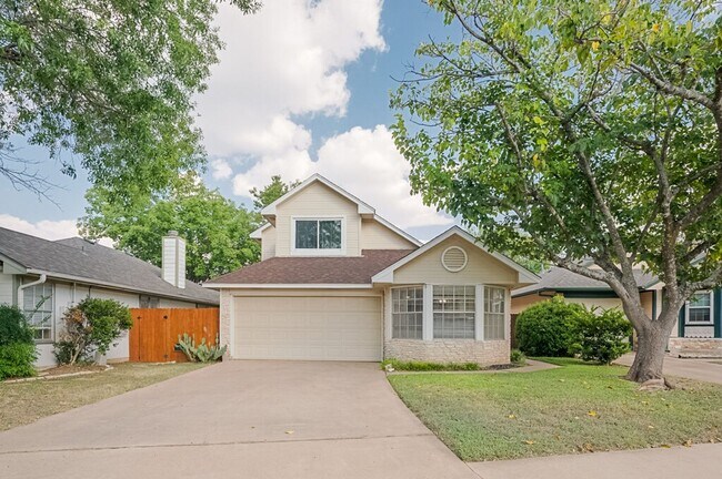 Building Photo - 16827 Whitebrush Loop Rental